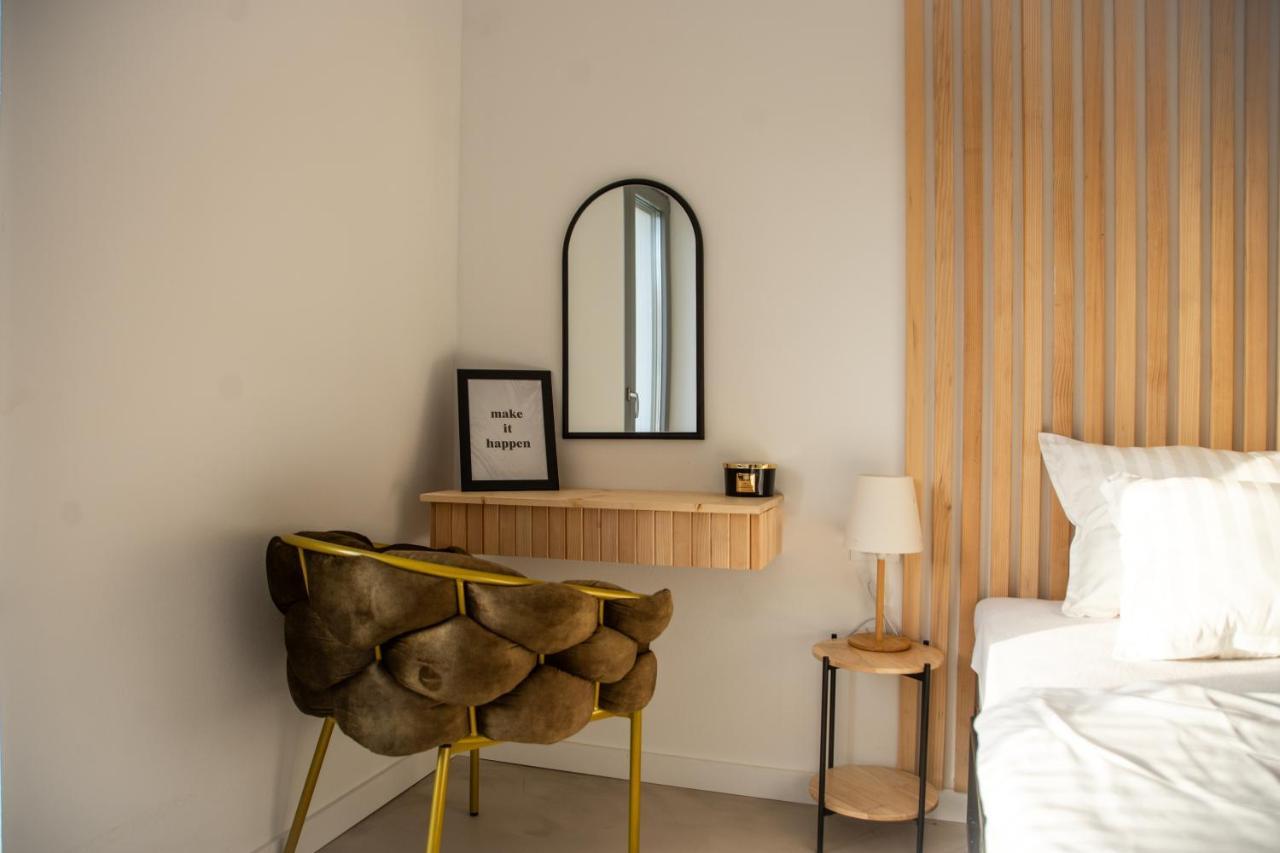 A-Seven Apartment โรวีน ภายนอก รูปภาพ