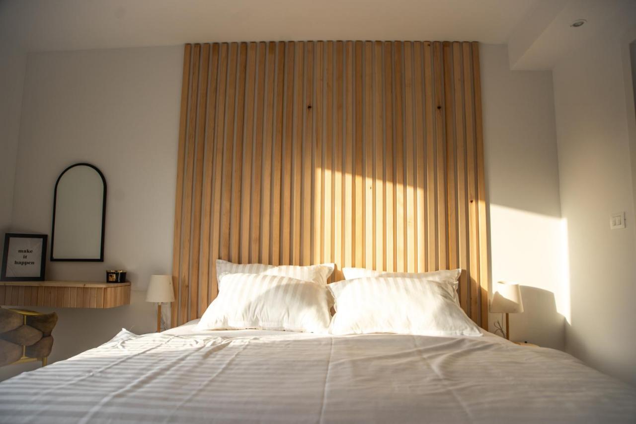 A-Seven Apartment โรวีน ภายนอก รูปภาพ