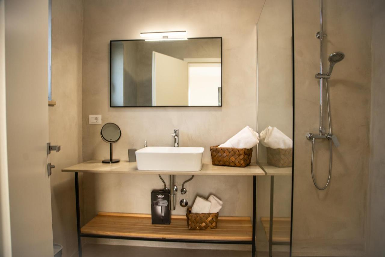 A-Seven Apartment โรวีน ภายนอก รูปภาพ