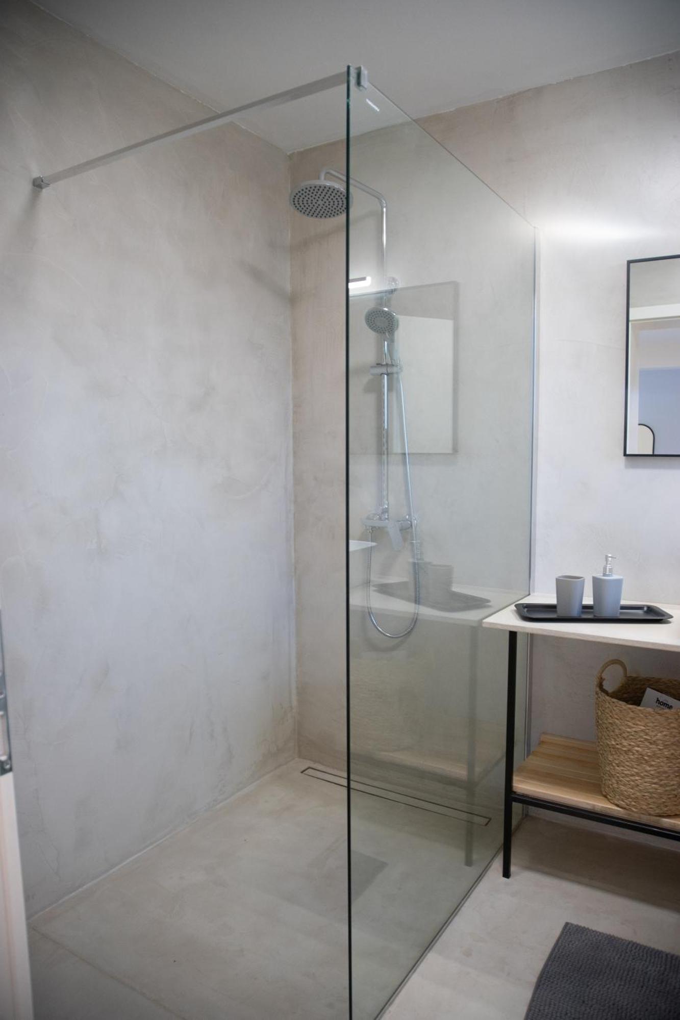 A-Seven Apartment โรวีน ภายนอก รูปภาพ
