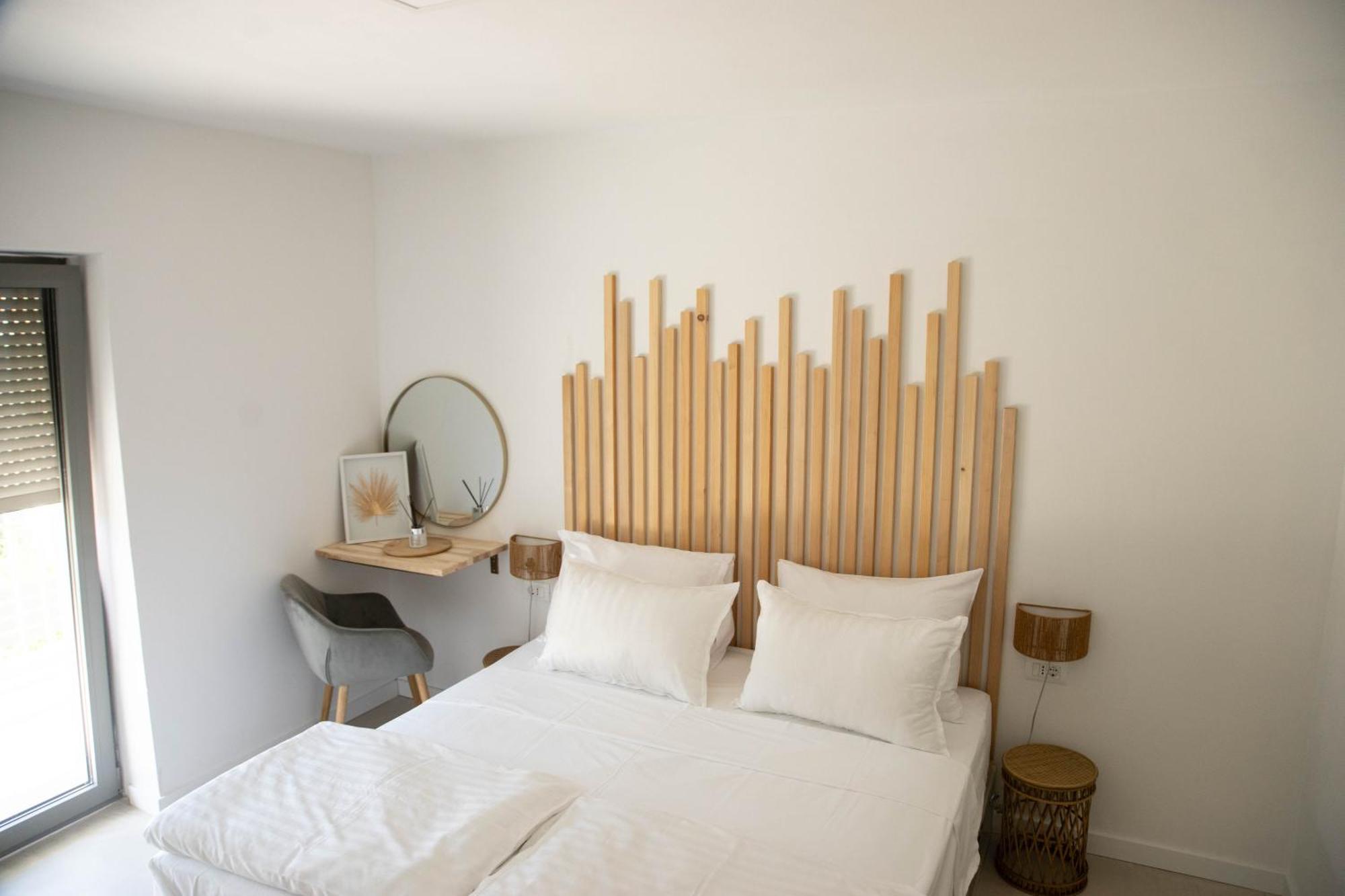 A-Seven Apartment โรวีน ภายนอก รูปภาพ